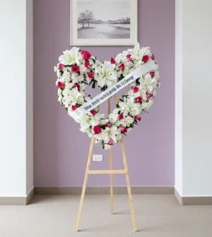 corazon-de-flores corazón de flores para funeral entregamos de 1 a 2 horas en todas las funerarias de la Ciudad de México y Area Metropolitana
